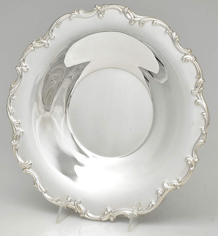 YB1559 (Silverplate, Hollowware) 10" Sandwich Plate by Gorham Silver-1