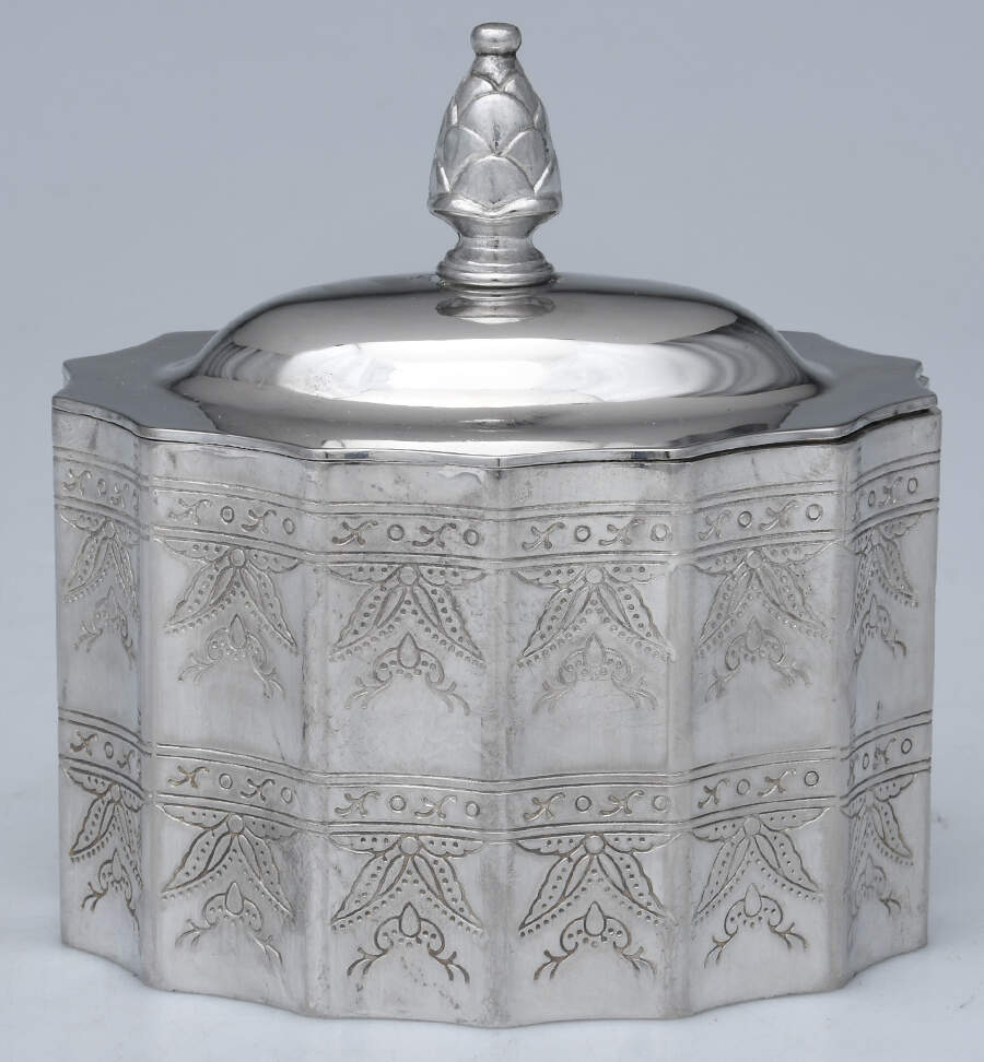 GOI39 (Silverplate, Hollowware) Jewelry Box & Lid by Godinger-1