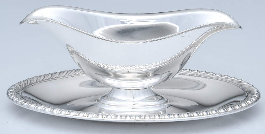 Castleton (Silverplate, Hollowware) Plated Gravy Boat with Attached Underplate by International Silver-1
