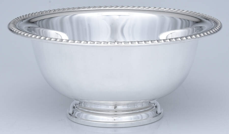 Castleton (Silverplate, Hollowware) Tureen No Lid by International Silver-1