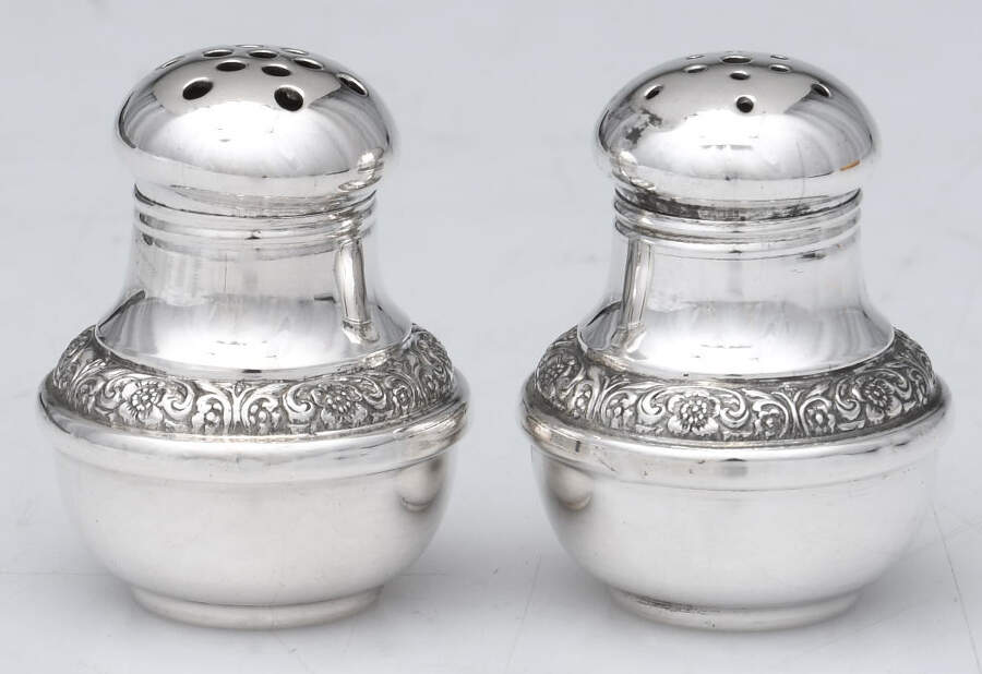 Prelude-Plain (Sterling Hollowware) Mini Sterling Salt & Pepper Set by International Silver-1
