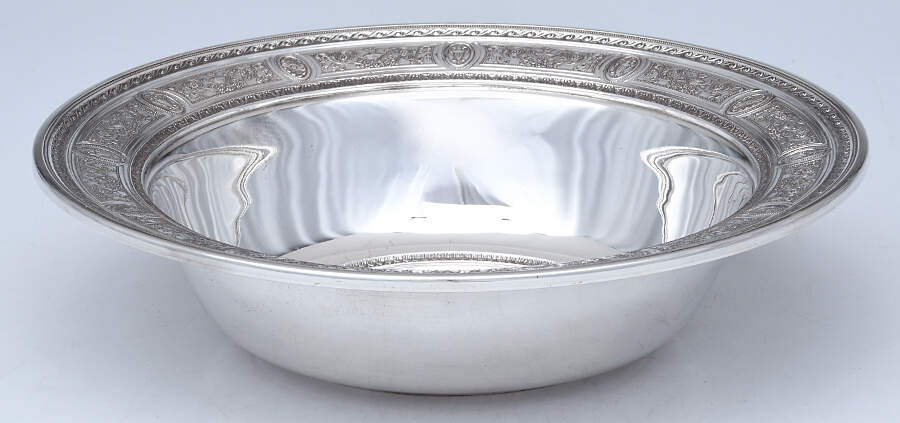 Wedgwood (Sterling, Hollowware, Geometric Base) 10" Round Vegetable Bowl by International Silver-1