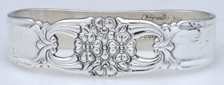 Eternally Yours (Silverplate, Hollowware) Silverplate Napkin Ring by International Silver-1