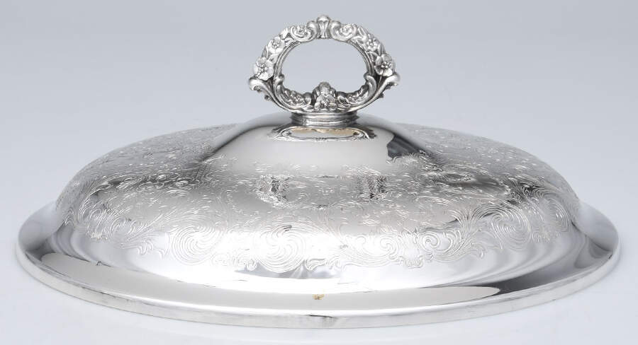 713 (Silverplate, Hollowware) 1.5 Qt Round Covered Casserole Lid by International Silver-1
