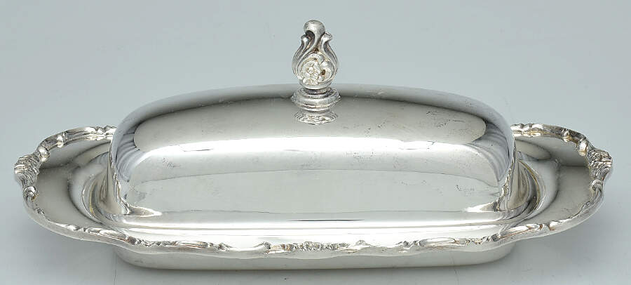 Wellington (Silverplate, Hollowware, Floral&Scroll) 1/4 Pound Covered Butter & Liner by International Silver-1