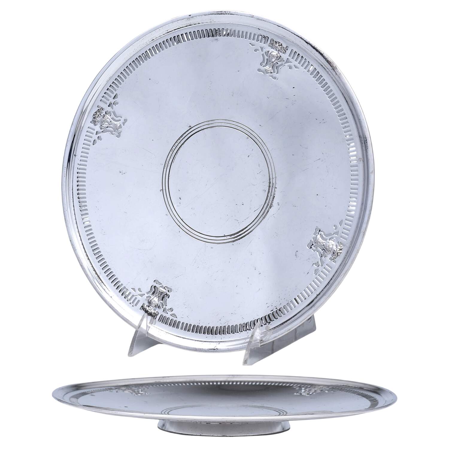 746 (Silverplate, Hollowware) Pierced Footed Cake Plate by International Silver-1