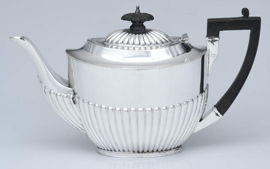 JWD3 (Sterling, Hollowware) Teapot with Wood Handle by John & William Deakin-1