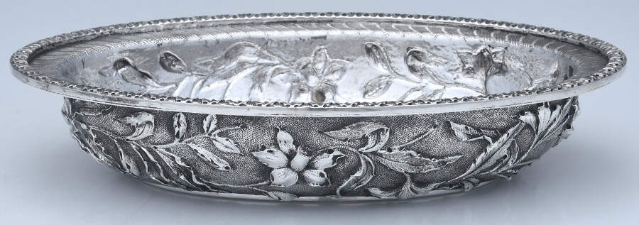 Repousse-Full Chased-Hand Chased 10" Oval Double Vegetable No Lid by Kirk Stieff-1