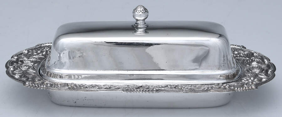 Repousse-Full Chased-Hand Chased 1/4lb Covered Butter with Liner by Kirk Stieff-1