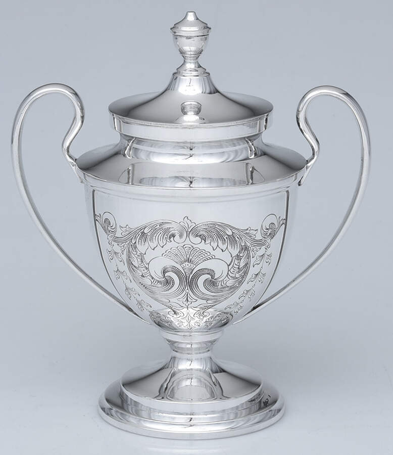 Mayflower (Sterling, Hollowware) Sugar Bowl & Lid by Kirk Stieff-1