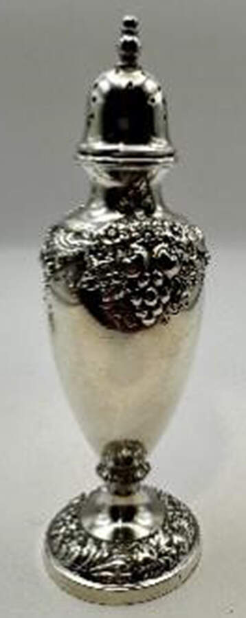 1844 (Sterling, Hollowware) Salt Shaker by Lunt Silver-1