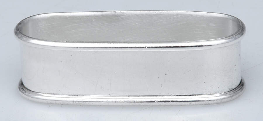450 (Sterling, Hollowware) Oblong Napkin Ring by Lunt Silver-1