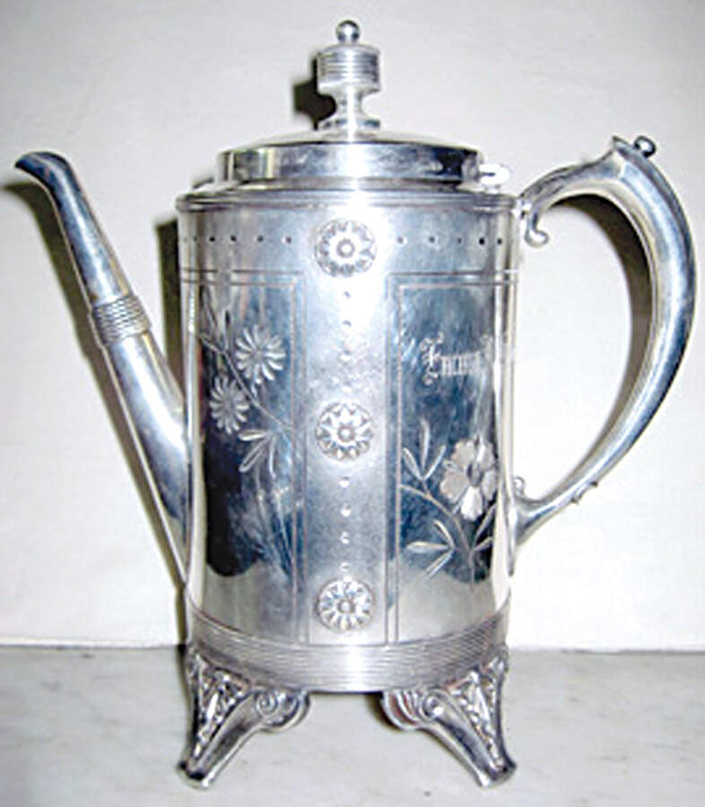 1915 (Silverplate, Hollowware) Silverplate Coffee Pot by Meriden Britannia -1