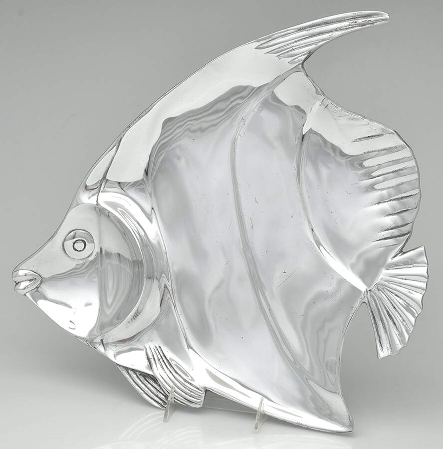 High Seas (Aluminum, Hollowware) 17" Fish Shape Tray by Mariposa-1