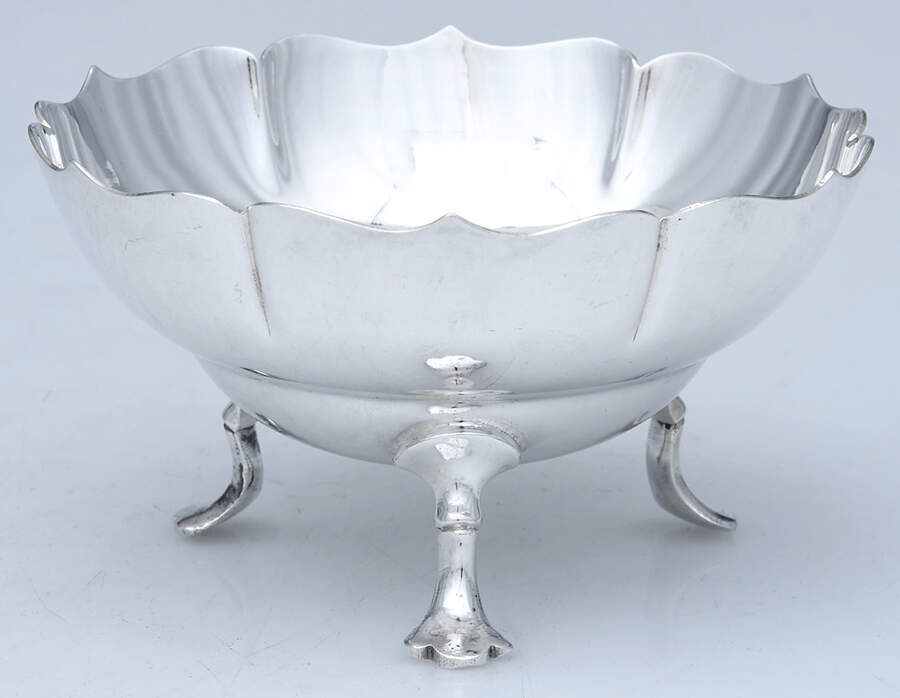 W14875 (Silverplate, Hollowware) Nut Dish by Mappin & Webb-1