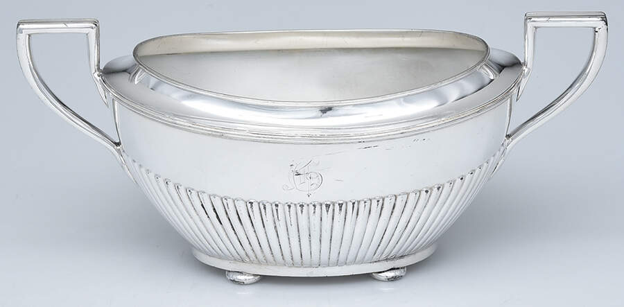 1738 (Silverplate, Hollowware) Tureen No Lid by Meriden Britannia -1