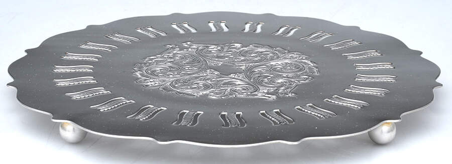 Silverplate Hollowware Trivet by Oneida Silver-1
