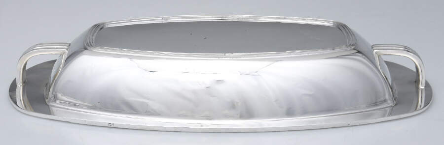 Coronation (Silverplate, Hollowware) Double Vegetable Bowl-Lid by Oneida Silver-1