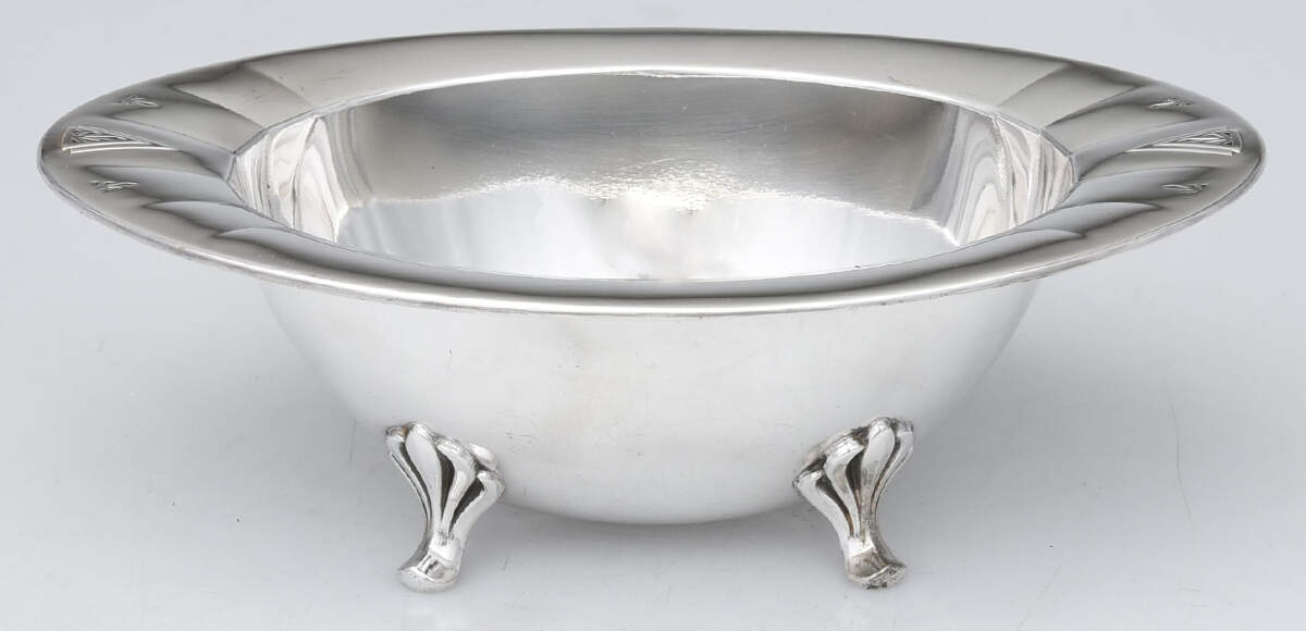 Deauville (Silverplate, Hollowware) Silverplate Mayonnaise Bowl by Oneida Silver-1