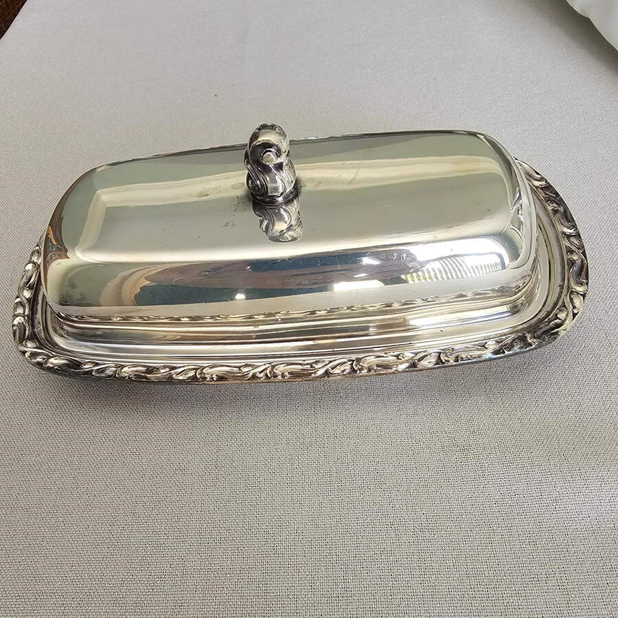 Carol (Silverplate, Hollowware) 1/4 Pound Covered Butter & Liner by Oneida Silver-1
