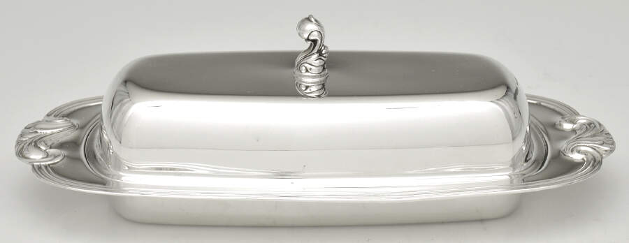 Scroll (Silverplate, Hollowware) 1/4 Pound Covered Butter by Oneida Silver-1