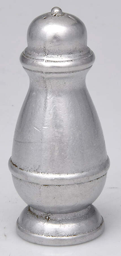 Cambridge Colonial-Pewter Hollowware Smooth Pepper Shaker by Oneida Silver-1