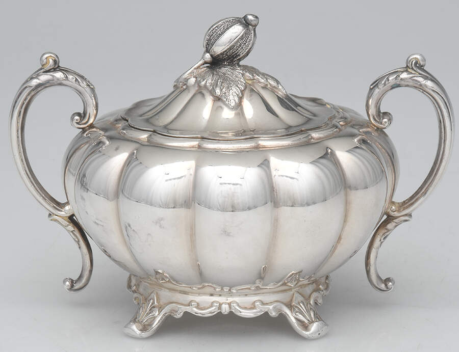 Old English Melon (Silverplate, Hollowware) Sugar Bowl & Lid by Oneida Silver-1