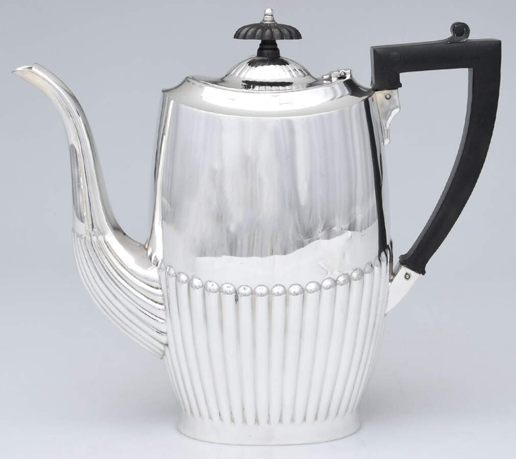 P1L1 (Silverplate, Hollowware) Silverplate Coffee Pot by Prill Silver Co. Inc-1