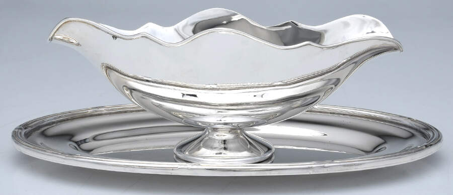 Bagatelle (Silverplate, Hollowware) Plated Gravy Boat with Attached Underplate by Plata Lappas-1