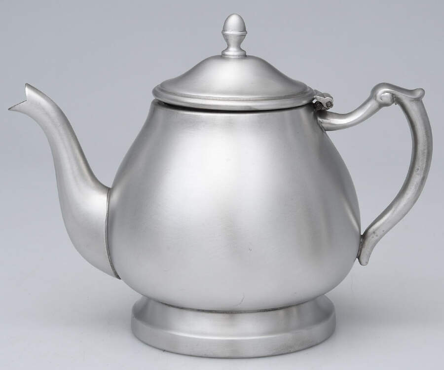 351 (Pewter, Hollowware) Tea Pot by Queen's Art Pewter-1