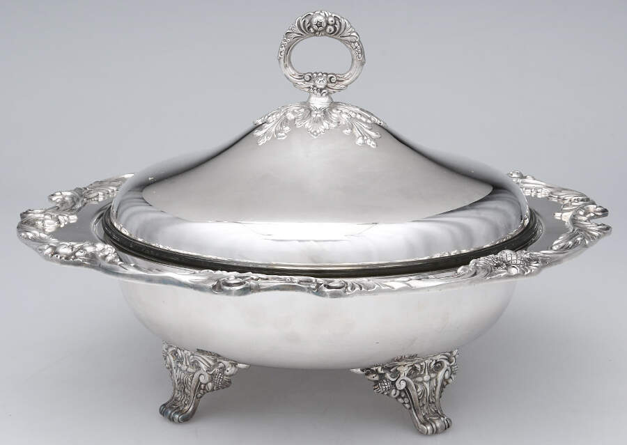 King Francis (Silverplate, Hollowware) Plated Round Covered Casserole with Glass by Reed & Barton-1