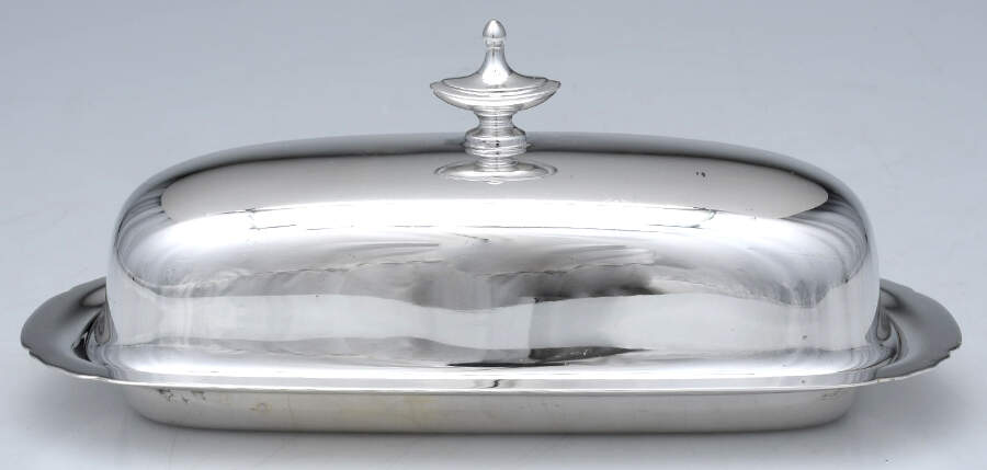 Mayflower (Silverplate, Hollowware) 1/4 Pound Covered Butter & Liner by Reed & Barton-1