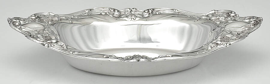 500A (Sterling, Hollowware) Sterling Oval Vegetable Bowl by Reed & Barton-1