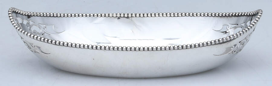 220 (Sterling, Hollowware) 6" Bon Bon Bowl by Reed & Barton-1
