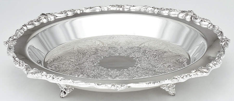 Windsor (Silverplate, Hollowware) Footed Pie Plate by Sheridan Silver Co-1