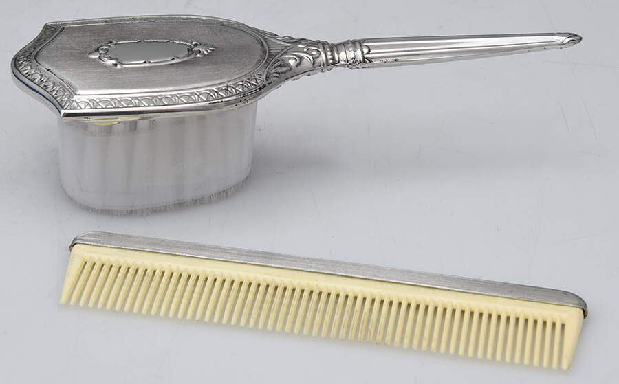 S4P1 (Pewter, Hollowware) 2 Pc Girl Baby Brush & Comb Set by Salisbury Inc-1
