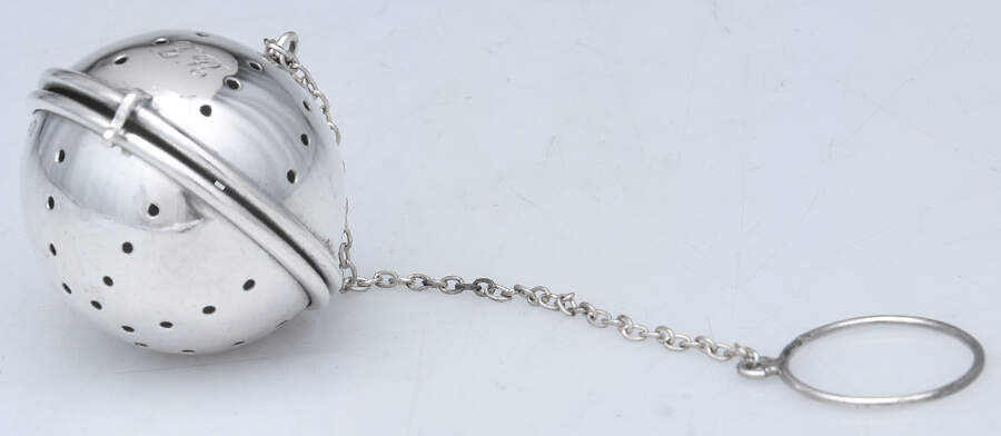 Tea Balls (Sterling, Hollowware) Tea Ball with Chain by Saart Brothers-1