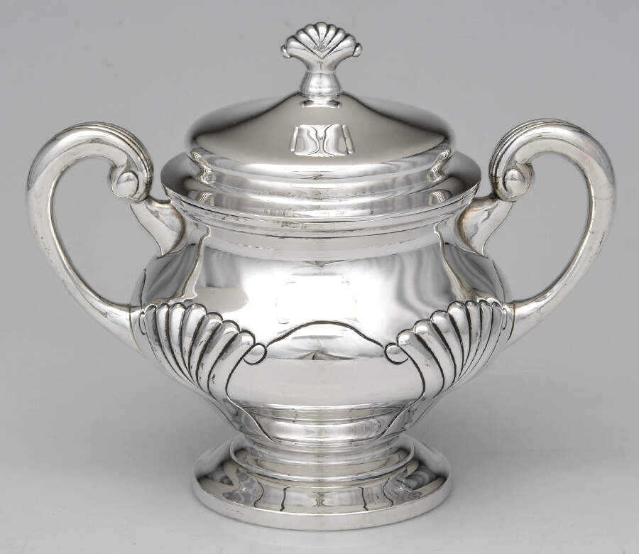 Onslow (Sterling, Hollowware) Sugar Bowl & Lid by Tuttle-1
