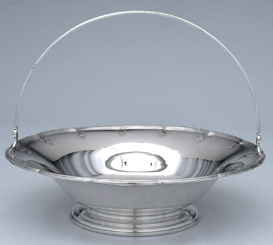 19021A (Sterling, Hollowware) 10" Round Handled Pedestal Basket by Tiffany & CO SILVER-1