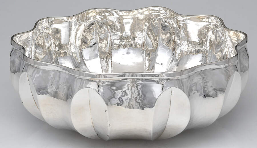 Italy Silverplate Hollowware 16" Salad Serving Bowl by Unknown Manufacturer-1