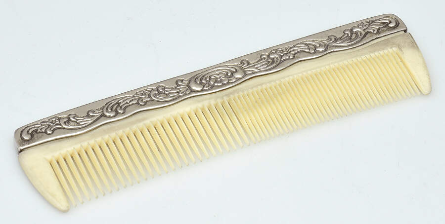 UNH28 (Silverplste, Hollowware) Comb by Unknown Manufacturer-1