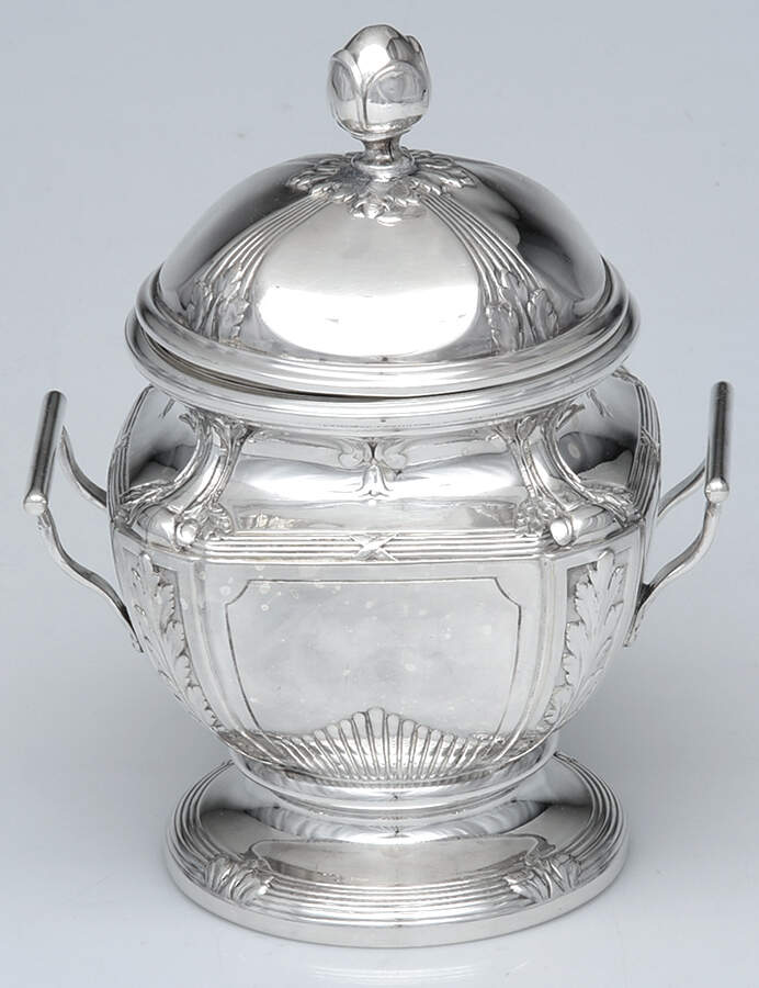UNH45 (Silverplate, Hollowware) Sugar Bowl & Lid by Unknown Manufacturer-1