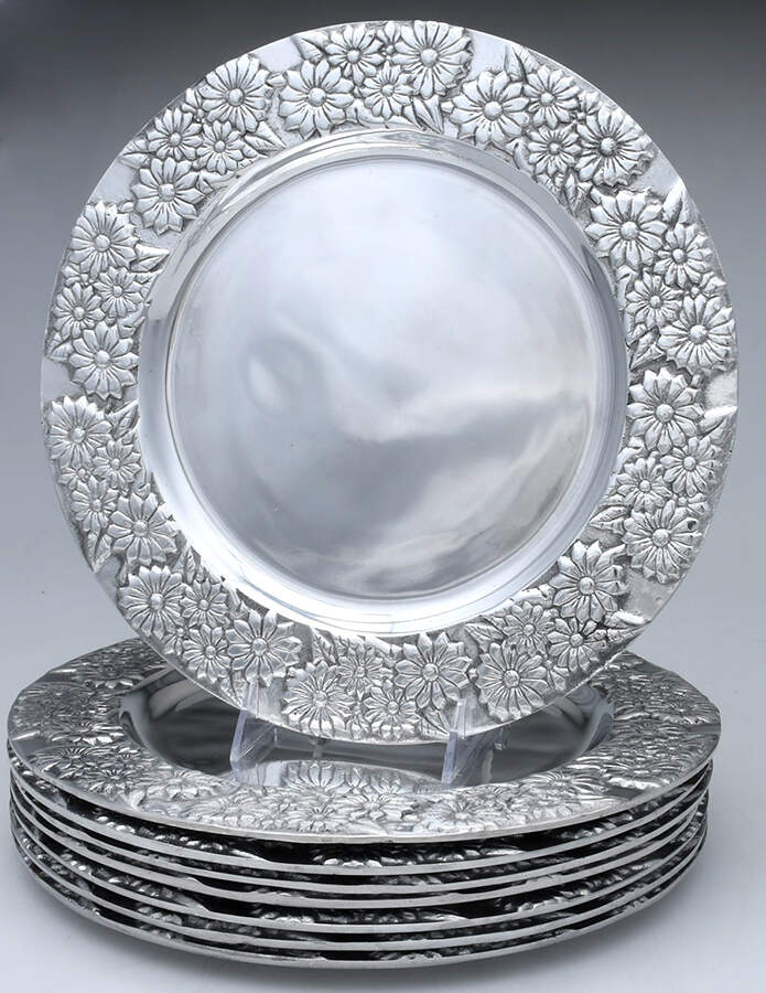 UNH46 (Aluminium, Hollowware) Service/Dinner Plate - Set of 8 by Unknown Manufacturer-1