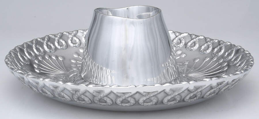 Armetale Hollowware (Non-Silver) 1 Piece Chip & Dip by Wilton Armetale-1