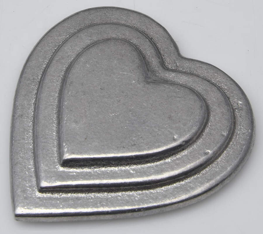 Armetale Hollowware (Non-Silver) Lid for 3" Heart Box by Wilton Armetale-1