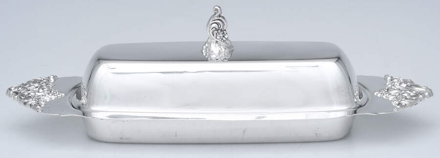 Baroque (Silverplate, Hollowware, Older) 1/4 Pound Covered Butter Dish by Wallace Silver-1