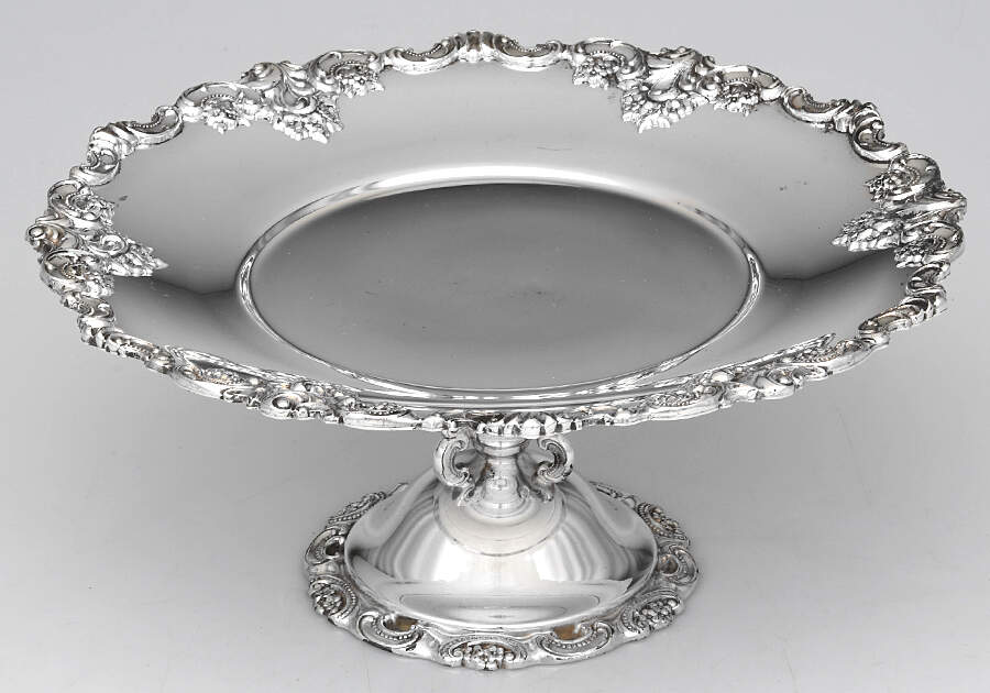 Baroque (Silverplate, Hollowware, Older) 11" Diameter Pedestal Cake Stand by Wallace Silver-1