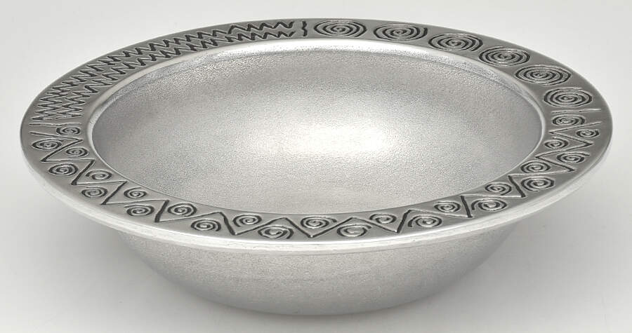 Reggae (Armetale, Hollowware) 11" Round Casserole Bowl by Wilton Armetale-1