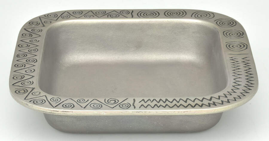 Reggae (Armetale, Hollowware) 11" Square Baker by Wilton Armetale-1