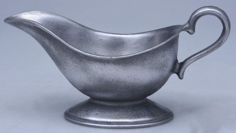 Plough Tavern (Armetale, Hollowware, Satin) Medium Gravy Boat by Wilton Armetale-1